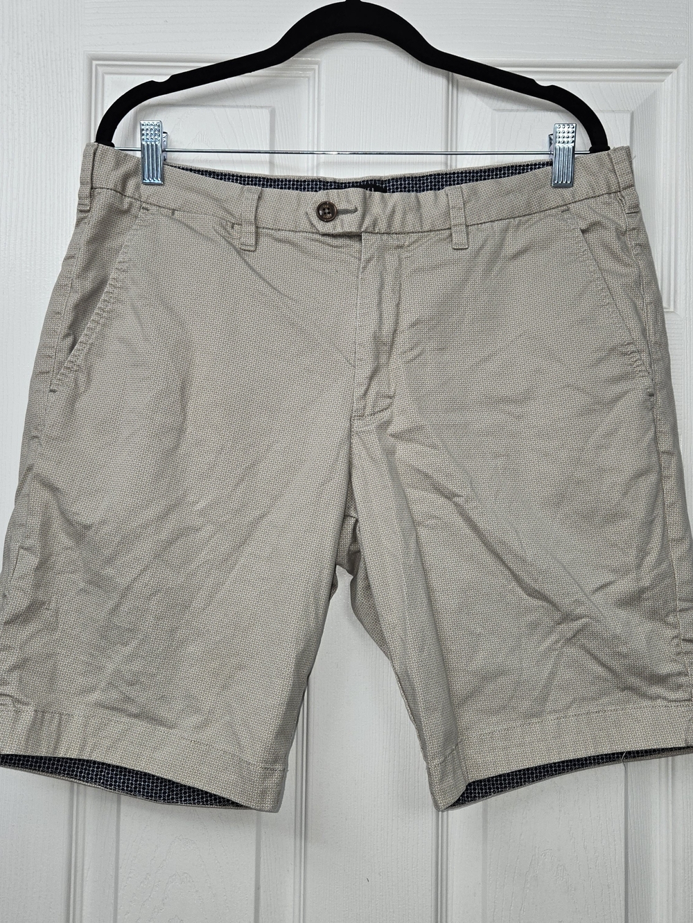 Ted Baker London Size 34R Men’s Shorts Beige Mini-Pattern 9” Inseam 99% Cotton